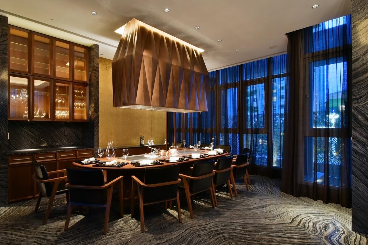 Silks Club Hotel Kaohsiung Exterior photo The interior of the restaurant